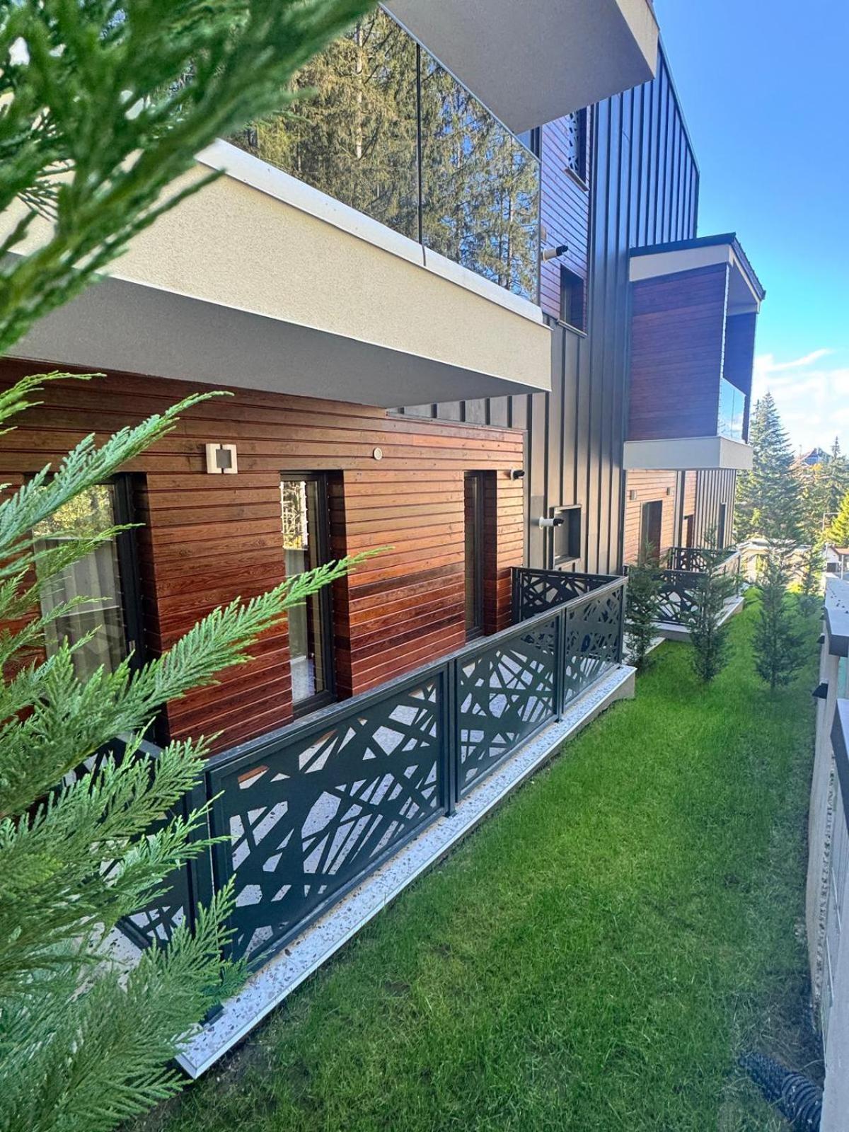 Montan-Aparthotel Predeal Buitenkant foto